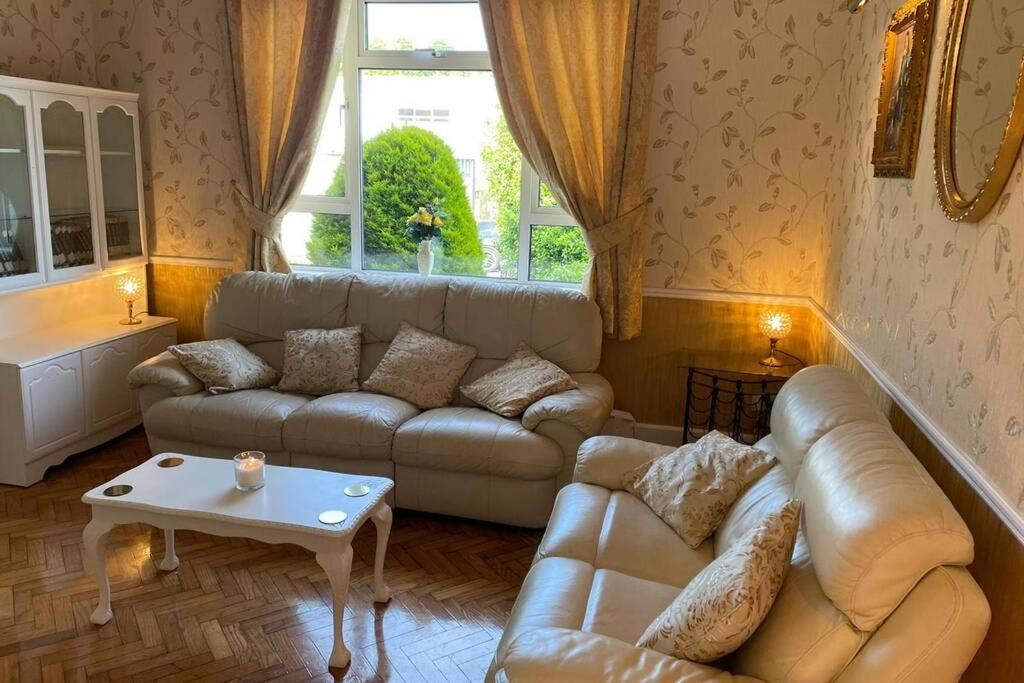 Glenmount Castleblayney Villa Buitenkant foto