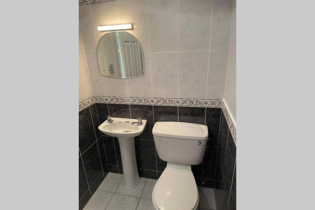 Glenmount Castleblayney Villa Buitenkant foto