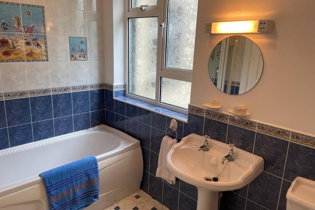 Glenmount Castleblayney Villa Buitenkant foto