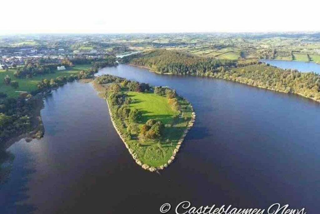 Glenmount Castleblayney Villa Buitenkant foto